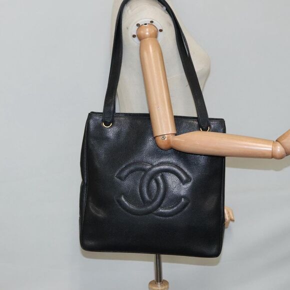 Chanel Logo Cc Black Leather Tote Bag (Pre-Owned) - Picture 15 of 16